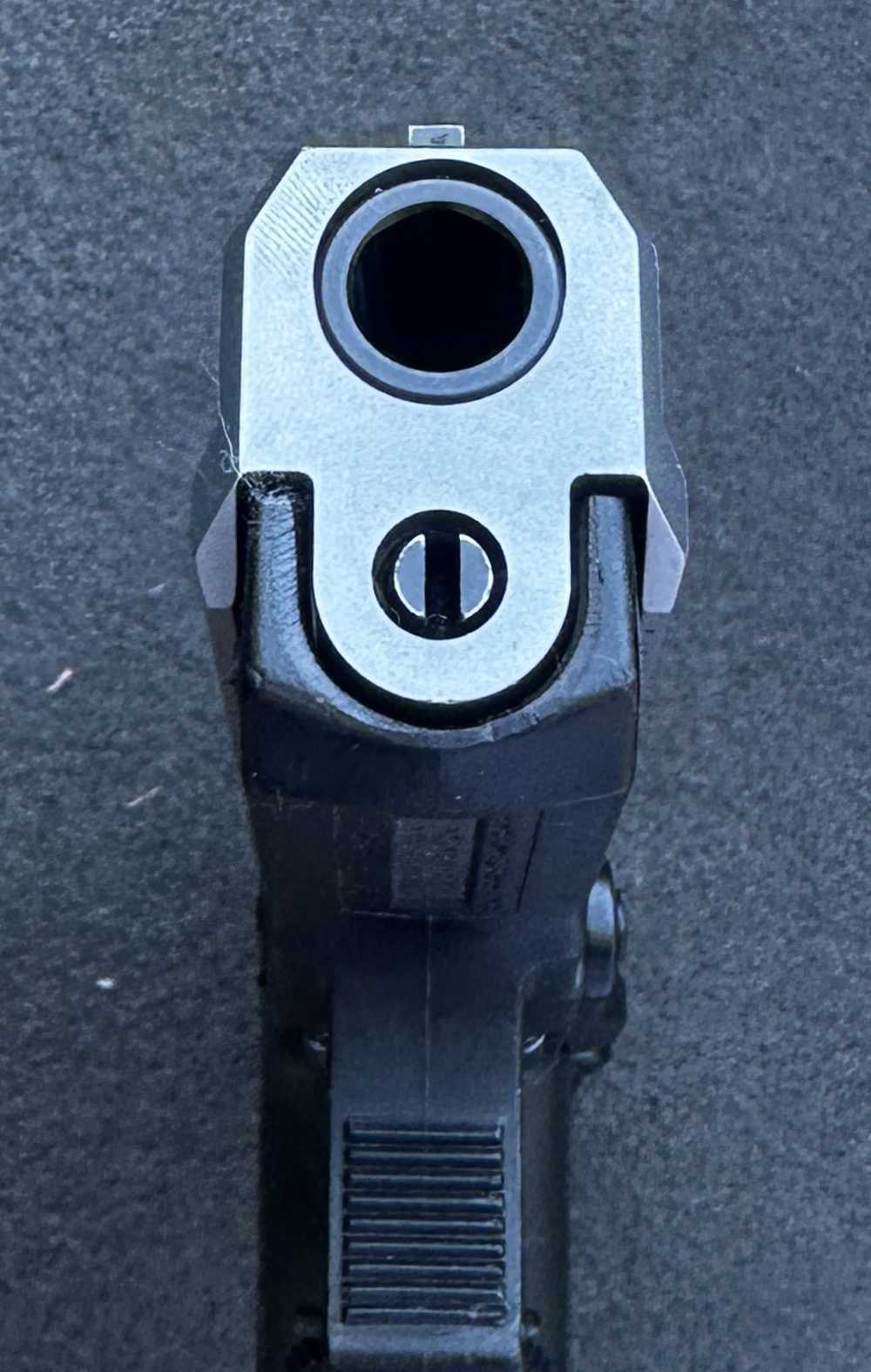 H&K USP Compact Stainless .40 S&W, Two-Tone HK Made in Germany in 2004-img-32