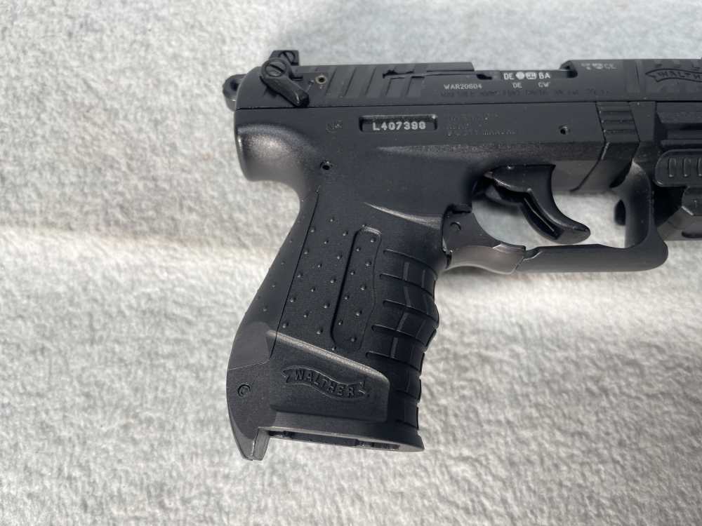 WALTHER P22 .22 LR BLACK Semi Auto Pistol 3.42" Case 2 MAGS LASER-img-3
