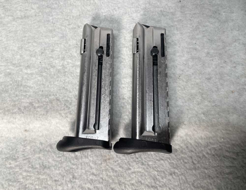 WALTHER P22 .22 LR BLACK Semi Auto Pistol 3.42" Case 2 MAGS LASER-img-10