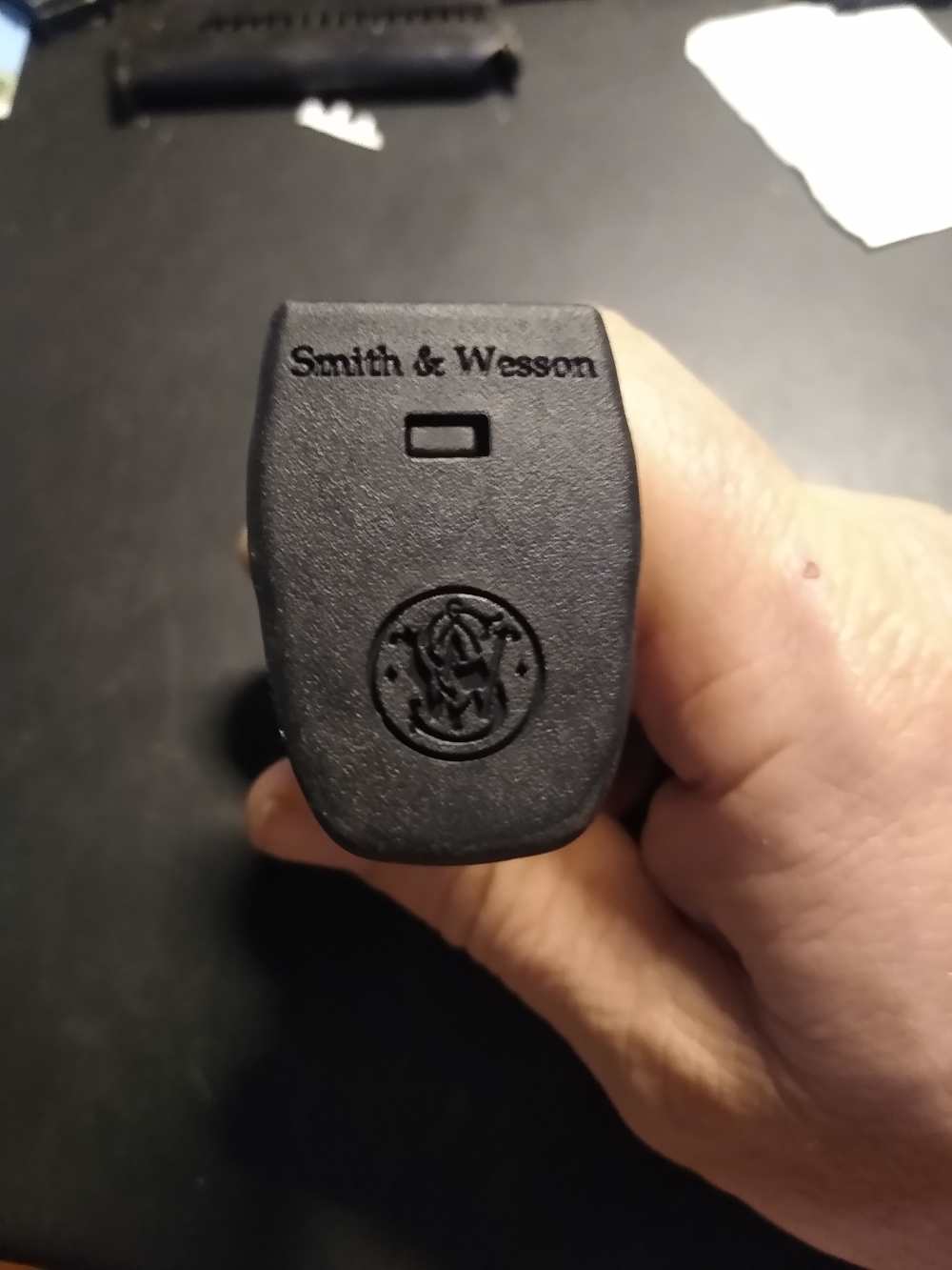 Smith & Wesson SD40 SD40VE 14rd 40 S&W Magazine Black Follower-img-2