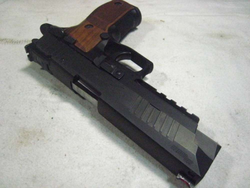 P226 X5 Xfive X Five .40 40S&W Gen2 SAO Black Fibr Op lk 9mm X6 Xsix Walnut-img-2