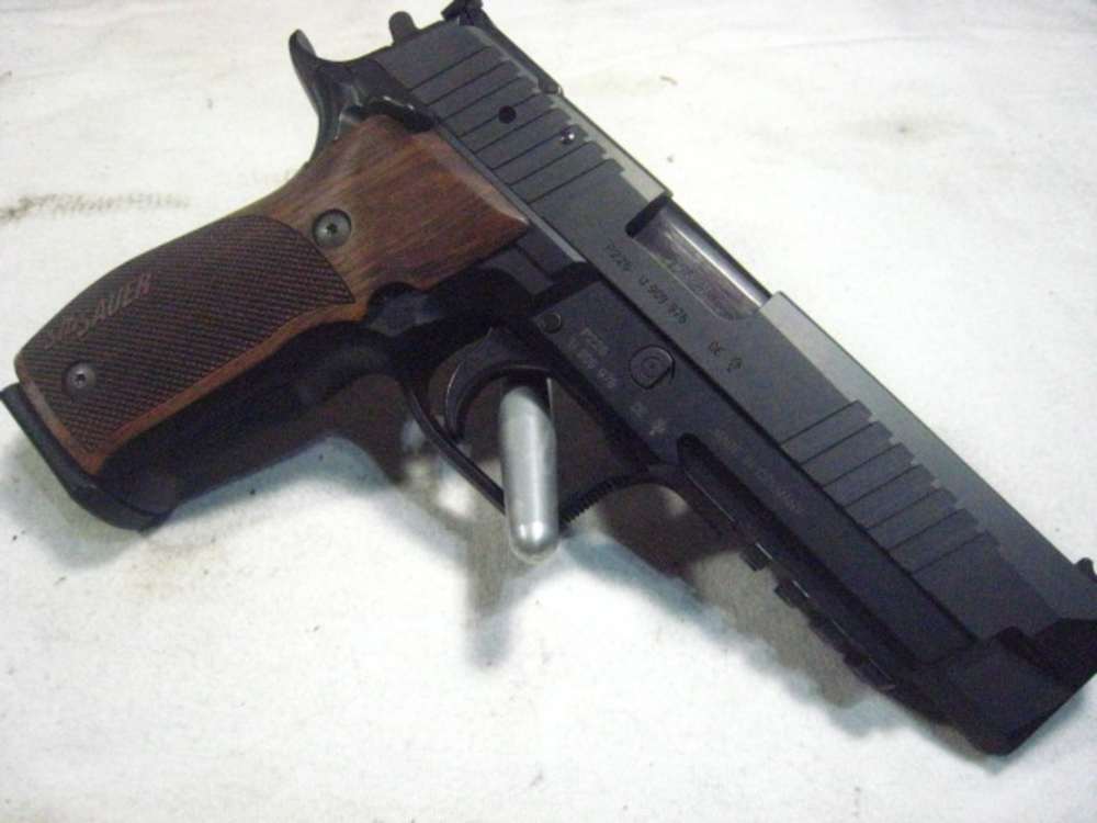 P226 X5 Xfive X Five .40 40S&W Gen2 SAO Black Fibr Op lk 9mm X6 Xsix Walnut-img-1