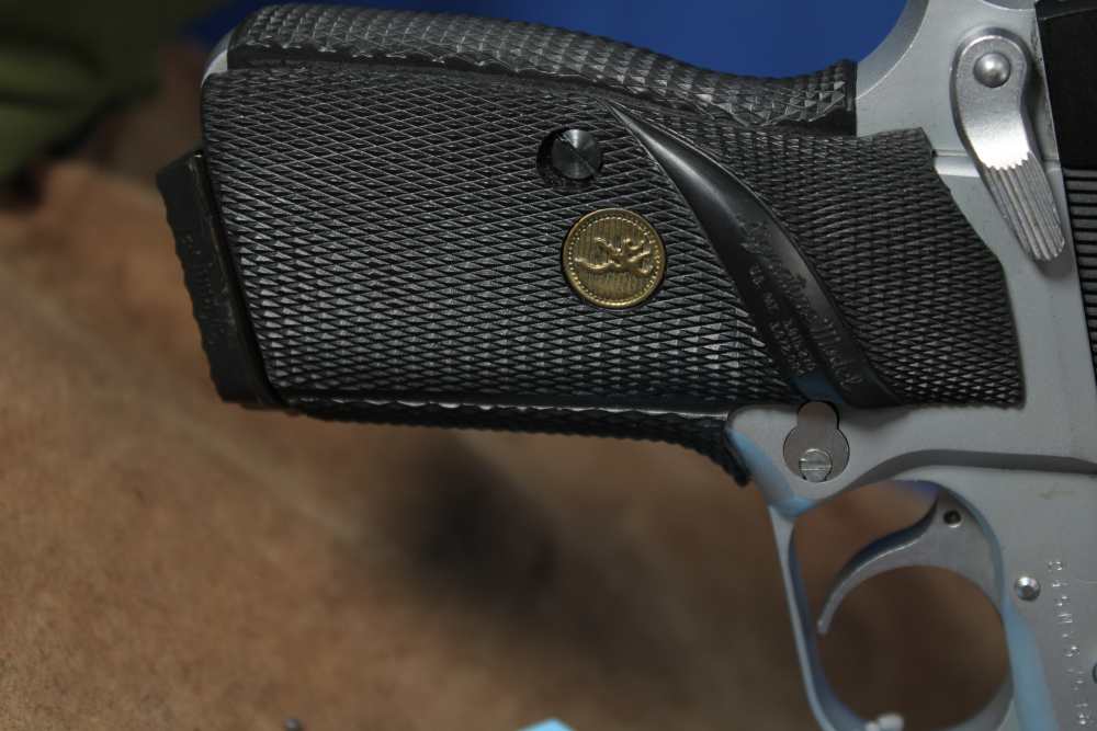03791 Browning Hi-Power Two Tone 9 MM-img-7
