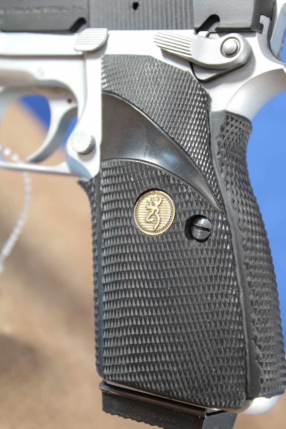 03791 Browning Hi-Power Two Tone 9 MM-img-4
