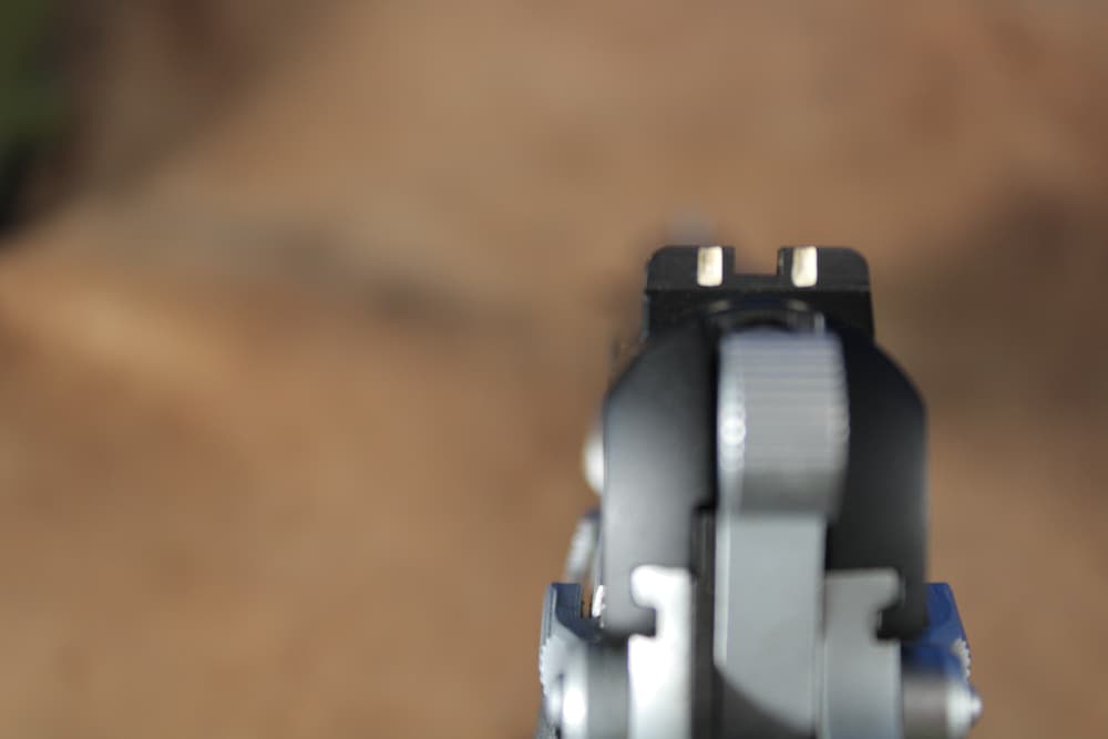 03791 Browning Hi-Power Two Tone 9 MM-img-9