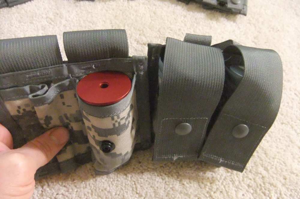 5ct Military Surplus 40mm / 37mm MOLLE Carry Pouches! -img-3