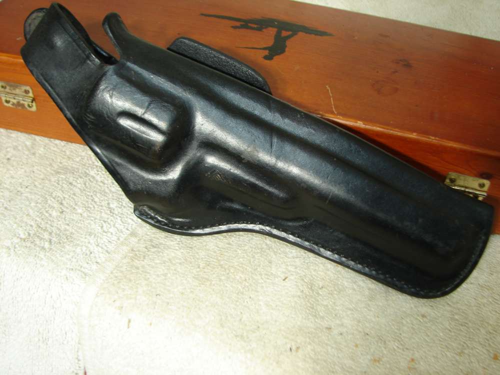COLT TROOPER AND S&W K FRAME HOLSTER BY BIANCHI RT HAND UP TO 6" BARREL-img-10