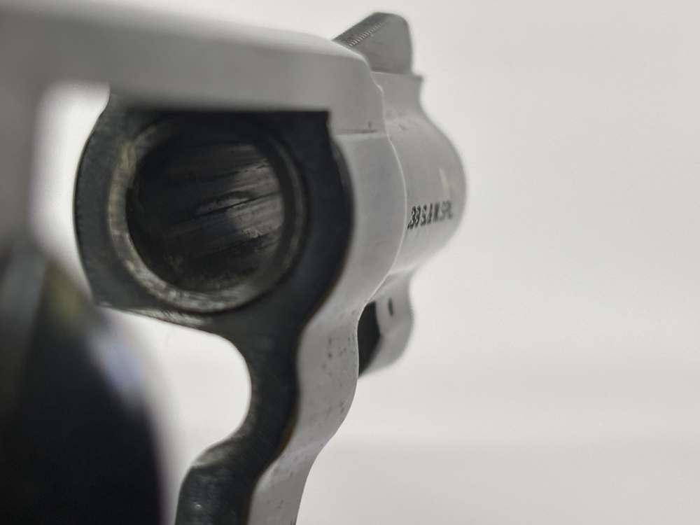 Smith & Wesson Model 36 Revolver – .38 Special-img-17