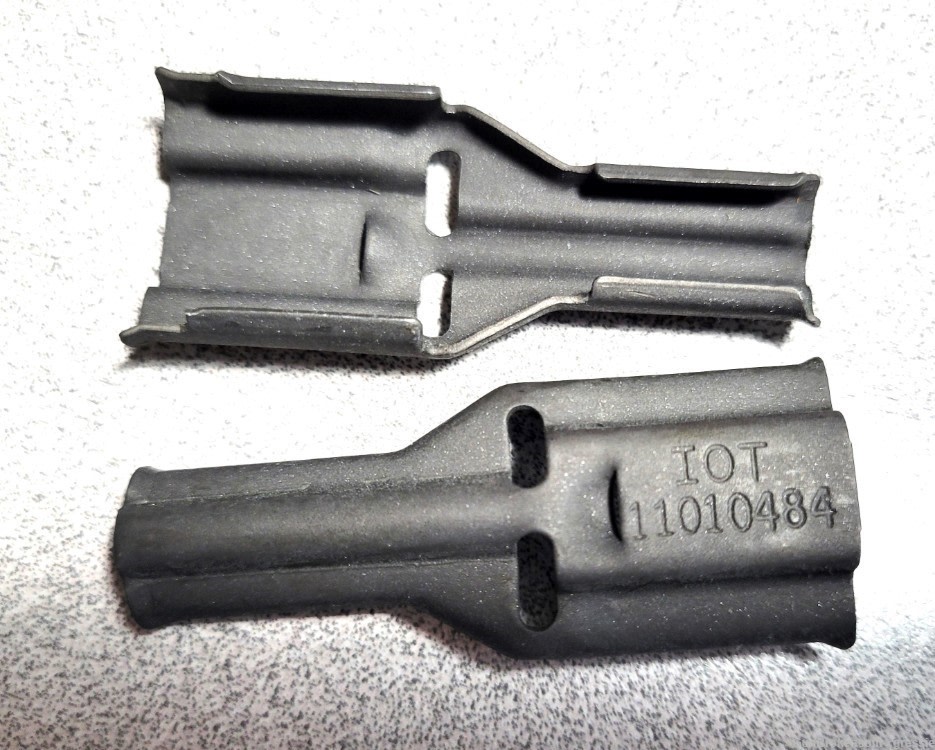 223/556 Stripper Clips 100 and 2 Chargers-img-2
