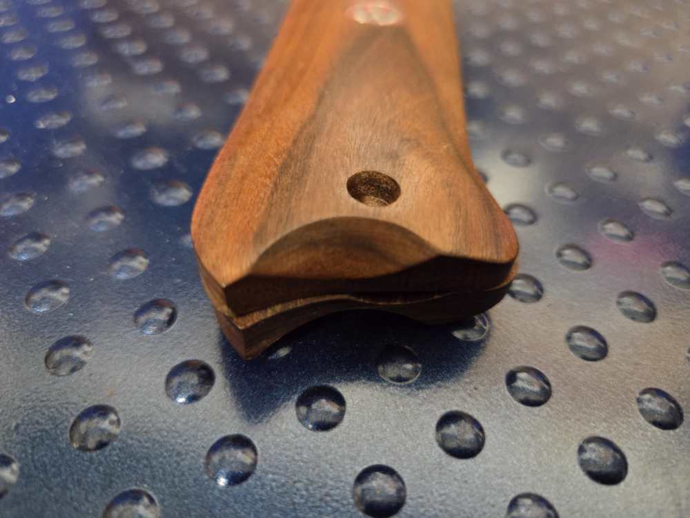 Set of Ruger Factory Smooth Grips for Mark II-img-2