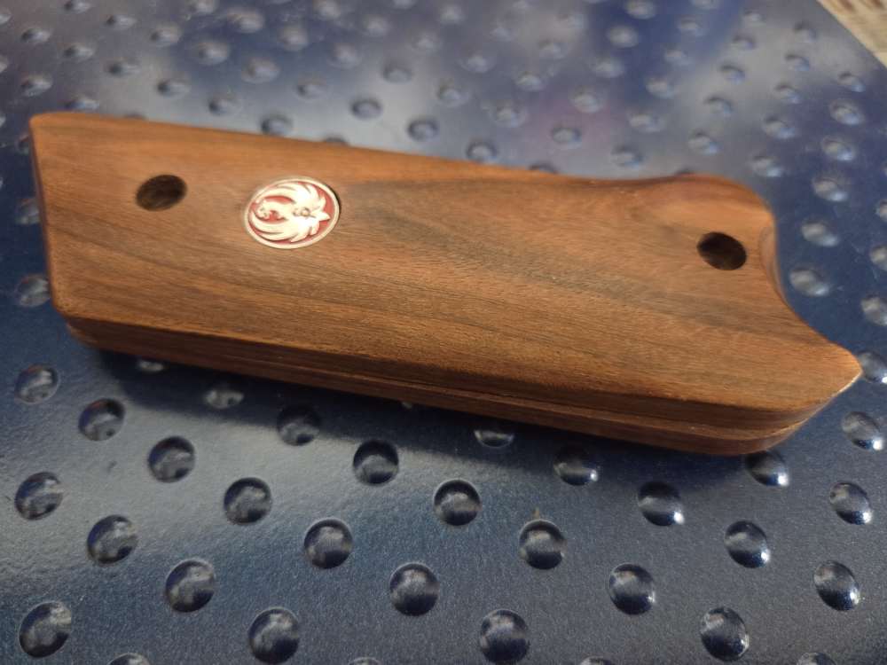 Set of Ruger Factory Smooth Grips for Mark II-img-1