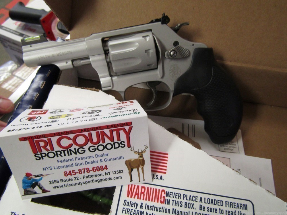 Smith & Wesson 160221 Model 317 Kit Gun 22 LR 8rd 3" Stainless Steel Barrel-img-1