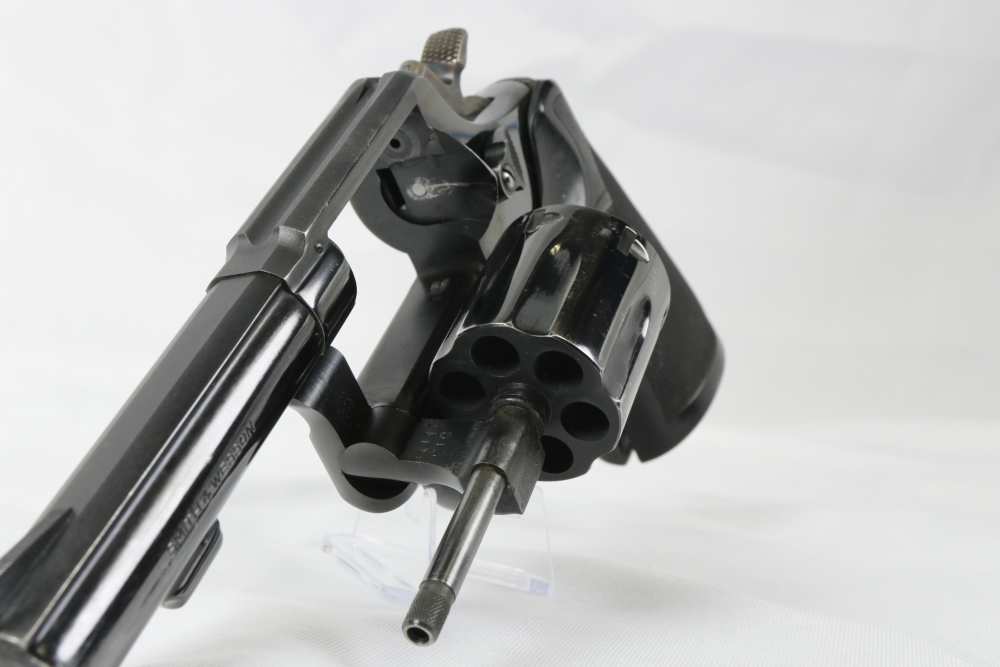 Smith & Wesson Model 10-6 .38 Special CTG-img-4