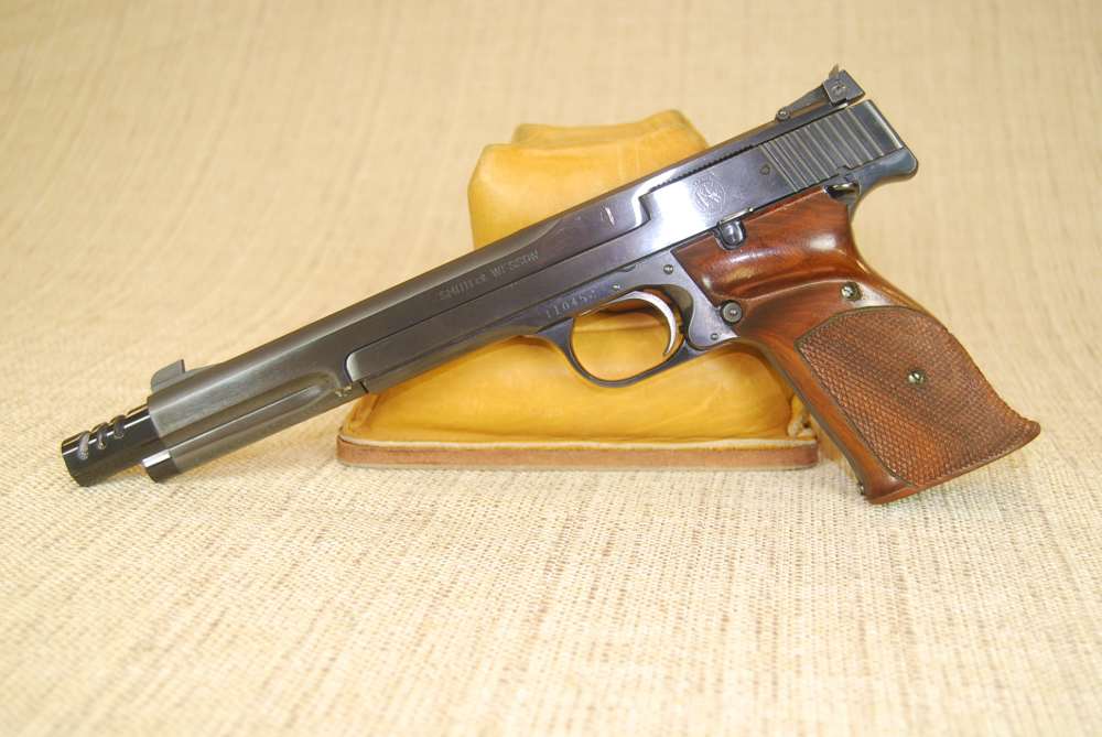 Smith & Wesson Model 41 like new-img-0
