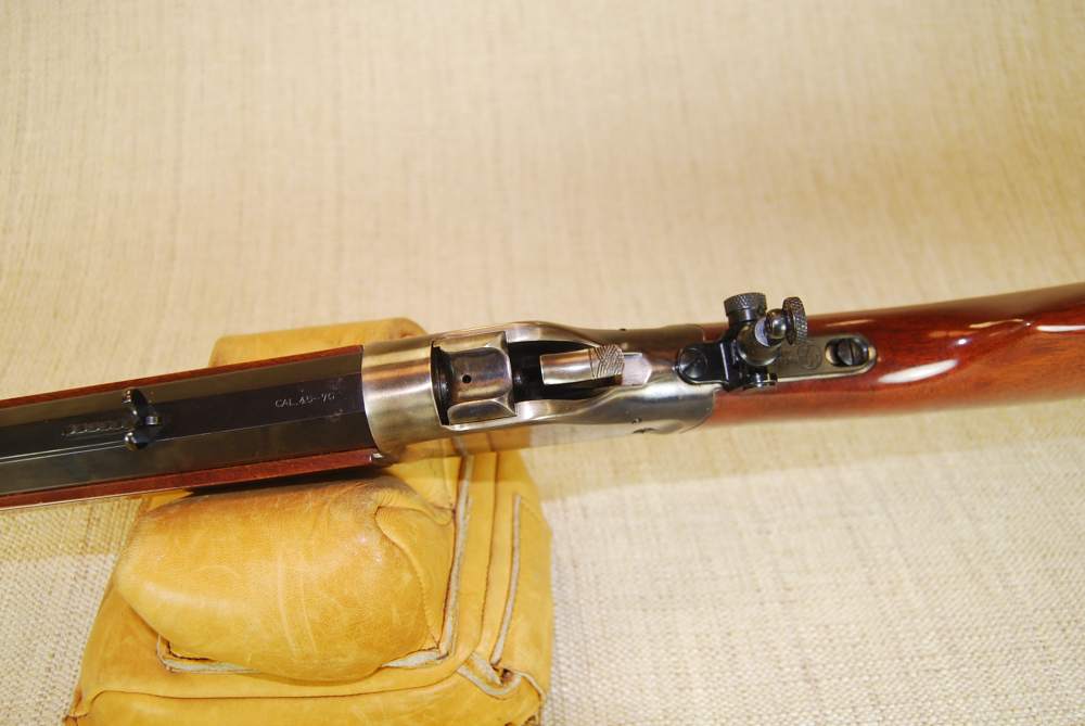 Uberti copy of the Winchester 1885 Hi-Wall 45-70-img-1