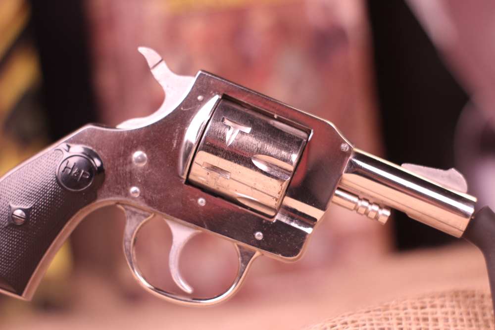 H&R Model 733 .32 S&W Double Action Revolver-img-5