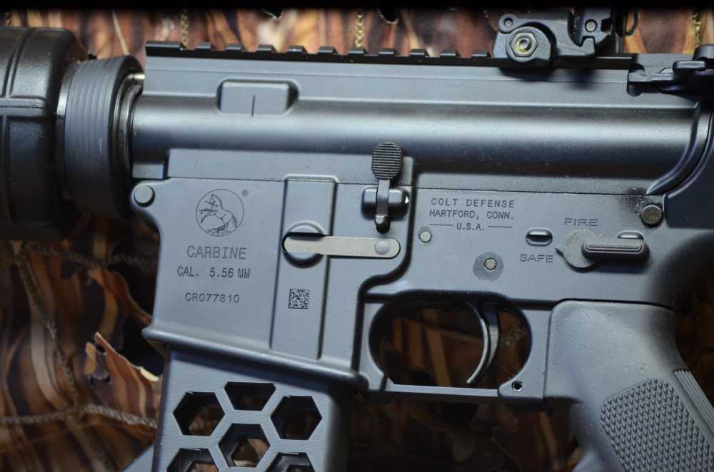 Colt M4 Carbine-img-3