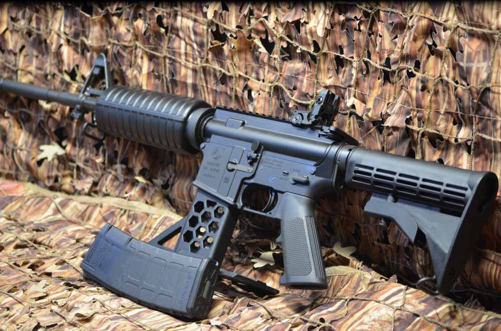 Colt M4 Carbine-img-4
