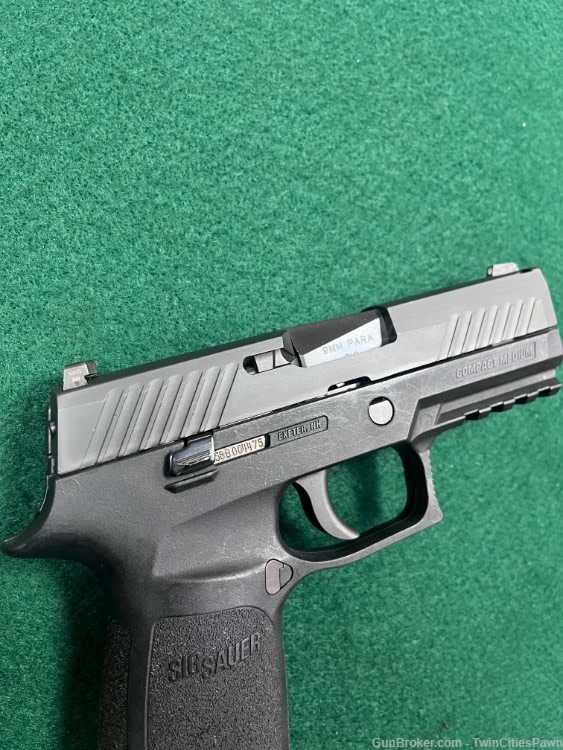 Sig Sauer P320 9mm 3.75" w/ 15rd Magazine-img-5