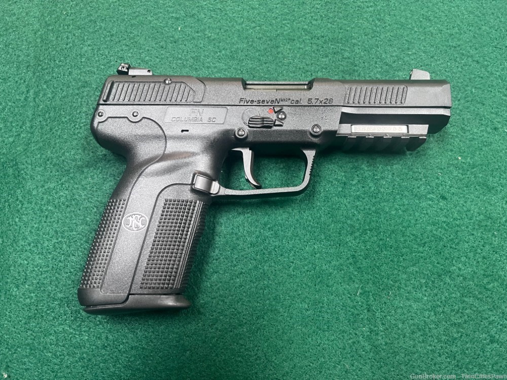 FNH Five-Seven MK2P 5.7x28mm w/ Mags & Case-img-5
