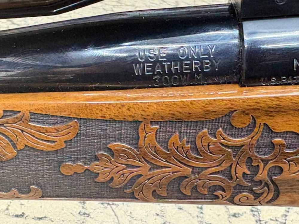 Weatherby MK V Lasermark .300WTB mag Weatherby Premiere 3x9x40 scope.-img-4
