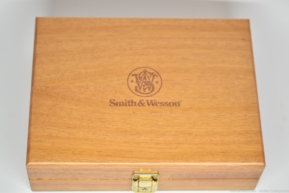 Smith & Wesson Model 640-1 Engraved Complete Set 2-1/4" Barrel 357 Mag NEW!-img-27
