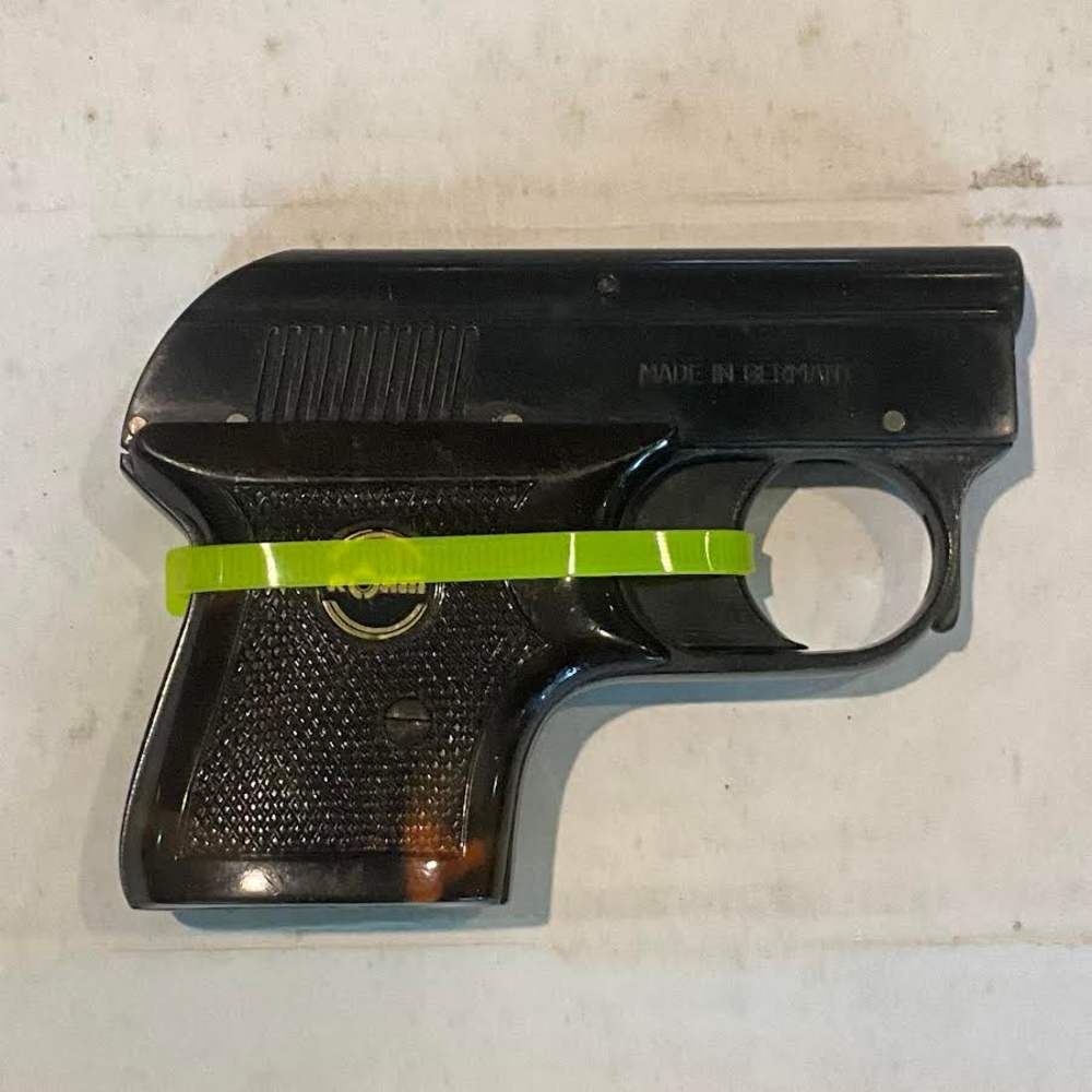 Rohm RG3 The New 6-Shot Gas and Alarm Pistol (New in Box) UNTESTED!-img-0