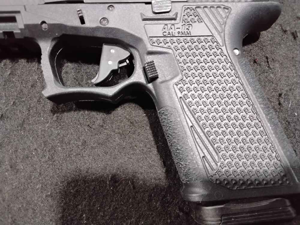 ADAMS ARMS AA-19 9MM SEMI AUTO-img-6