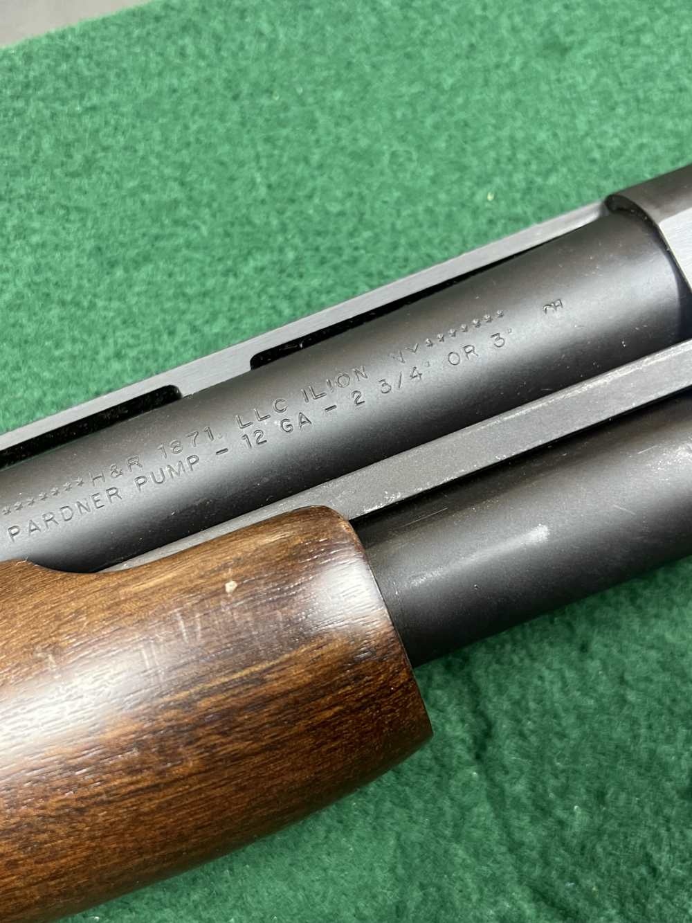 H&R 1871 Pardner Pump 28" Barrel 12 Ga. -img-6