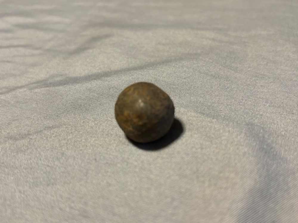 8 PIECES DIFFERENT SIZE GRAPESHOT INERT CANNON BALL ALL FROM PENNSYLVANIA -img-17