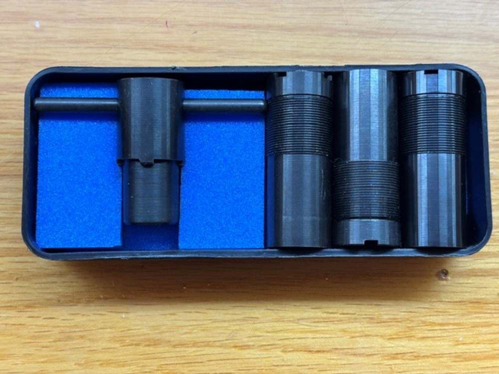 Fausti 12ga Choke Tubes W/Wrench And Case -img-1