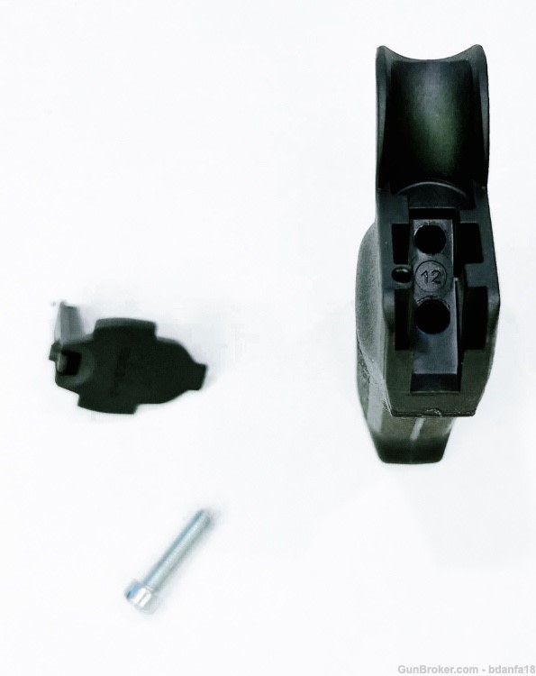 Magpul MOE Grip – AR15/M4, MAG415, Black-img-1