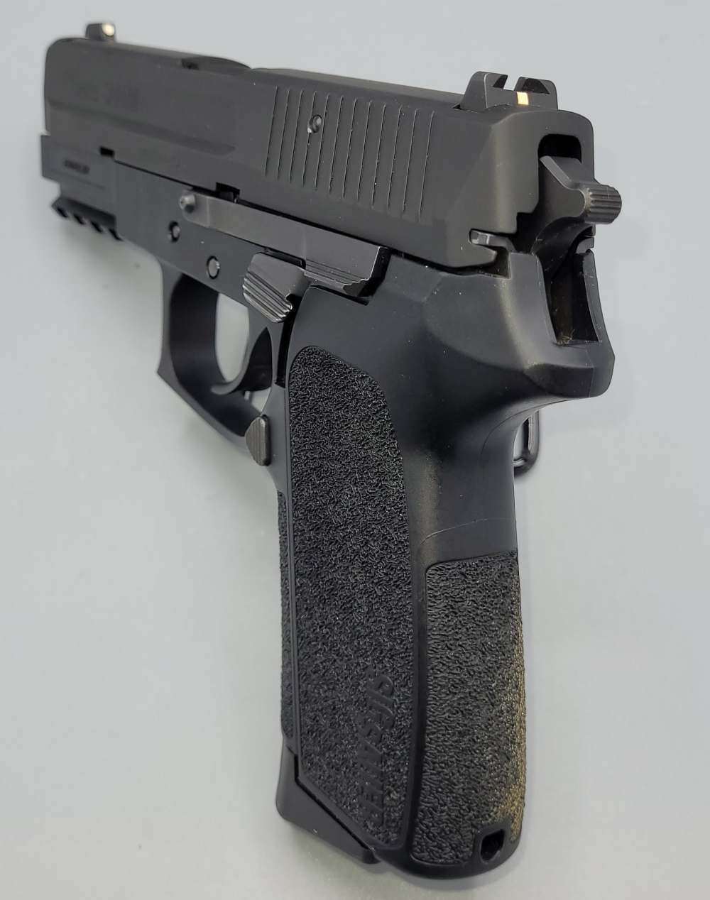 Sig Sauer SP2022 .40 S&W 3.9" DA/SA 12+1-img-2