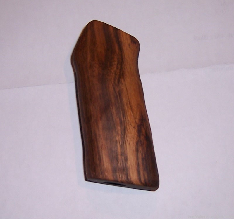 Wood AR15 grip-img-1