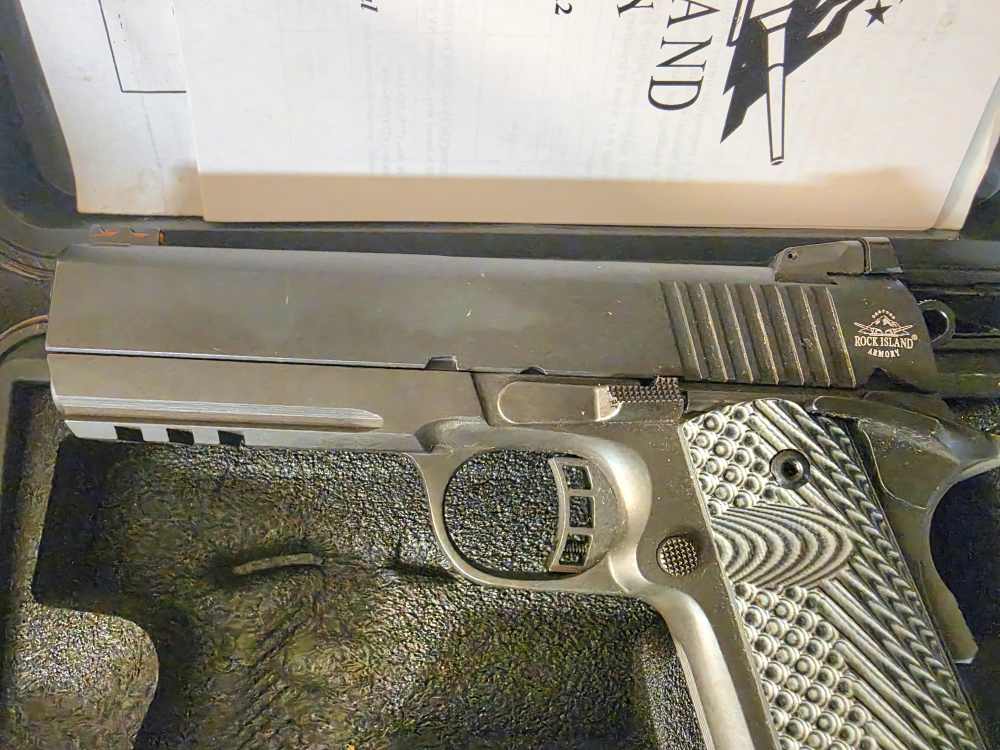 ROCK ISLAND ARMORY M1911A1 MS TACTICAL OWNED BY UFC CHAMPION RANDY COUTURE-img-3