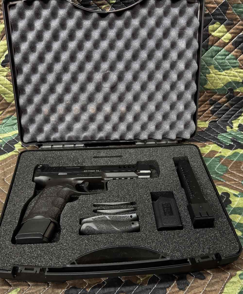 Heckler and Koch VP9L-B 9mm 20 round Factory New-img-0