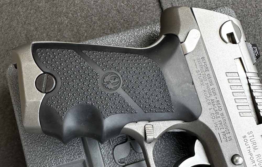 Ruger P94DAO .40 S&W, Double Action Metal-frame Ruger, 1997-img-10