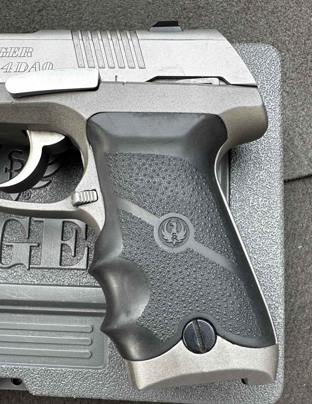Ruger P94DAO .40 S&W, Double Action Metal-frame Ruger, 1997-img-3