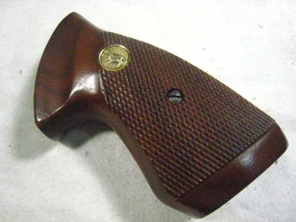 Colt Trooper Grips Great Condition FREE SHIPPING!-img-1