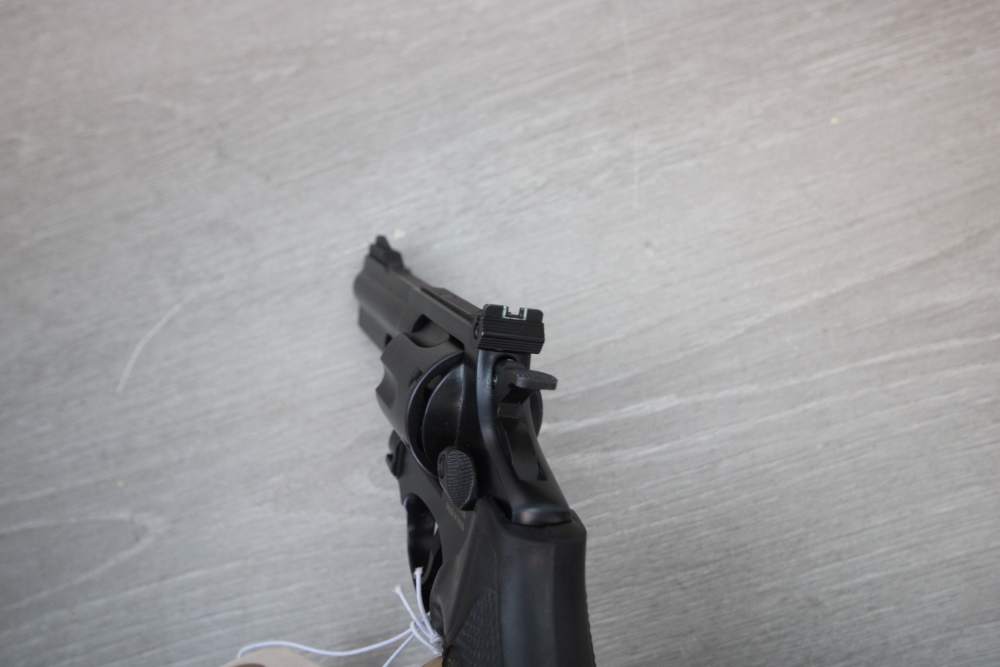 Rossi / Taurus Model RM64 in 357 Mag with 4" Barrel.-img-10