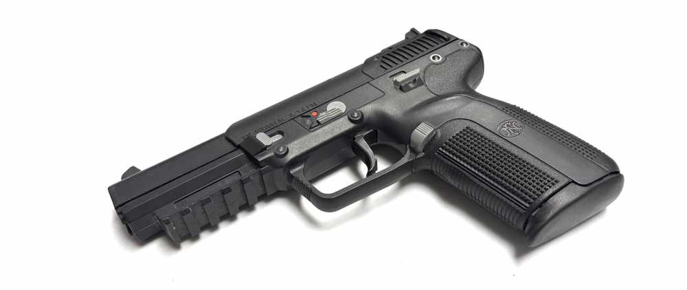 FNH FIVE SEVEN 5.7X28-img-2