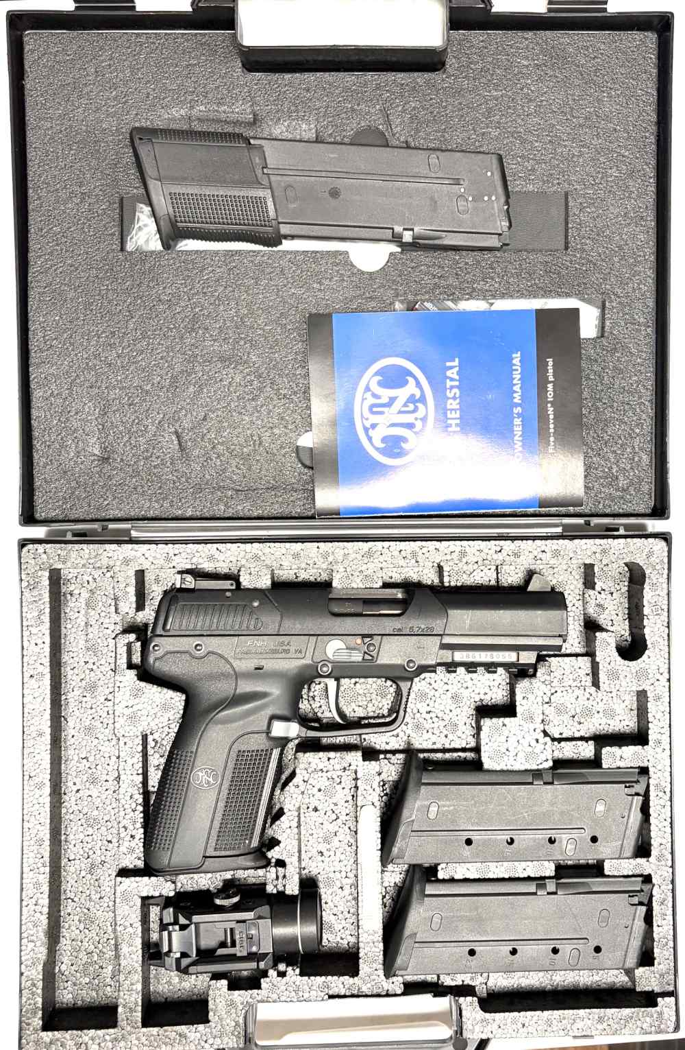 FNH FIVE SEVEN 5.7X28-img-16