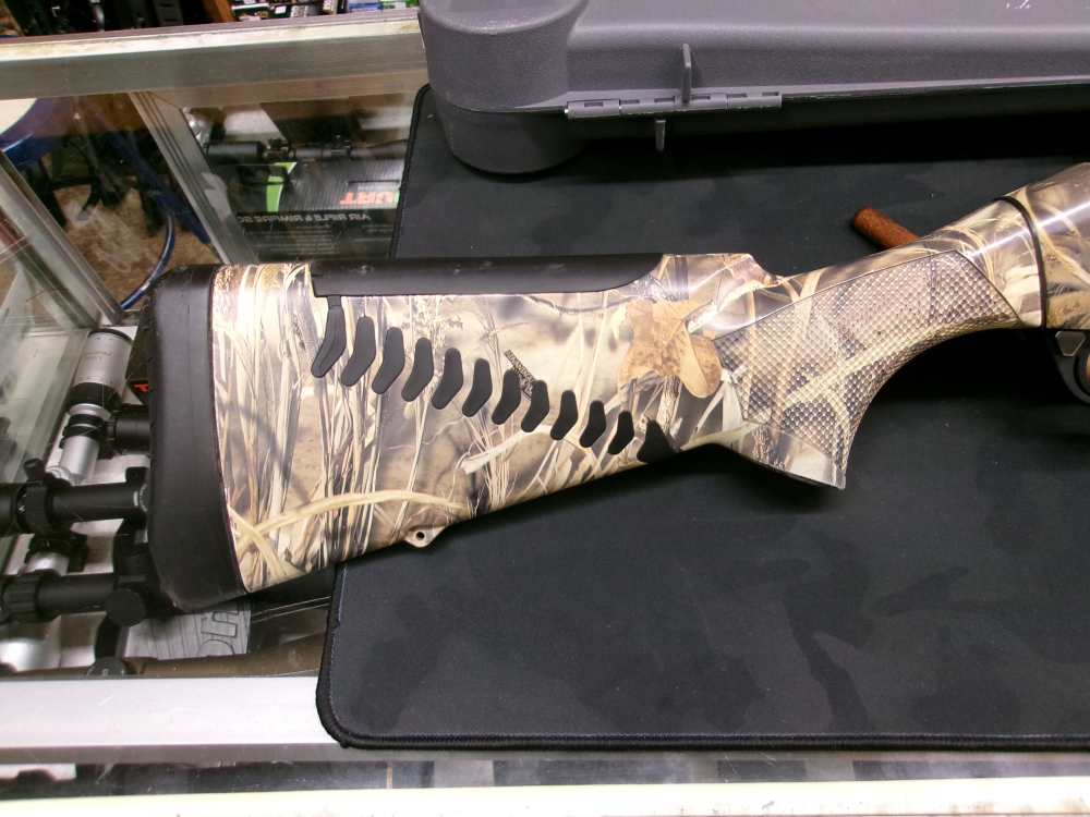 Benelli Super Black Eagle II 12GA 28" Realtree Max-4 -img-1