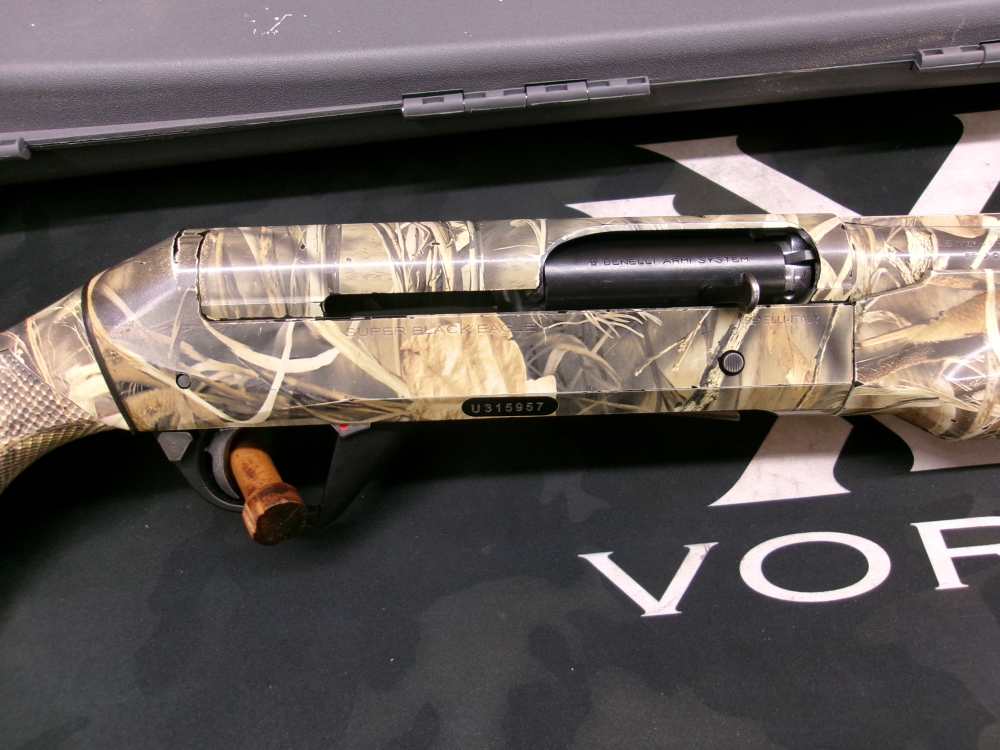 Benelli Super Black Eagle II 12GA 28" Realtree Max-4 -img-2