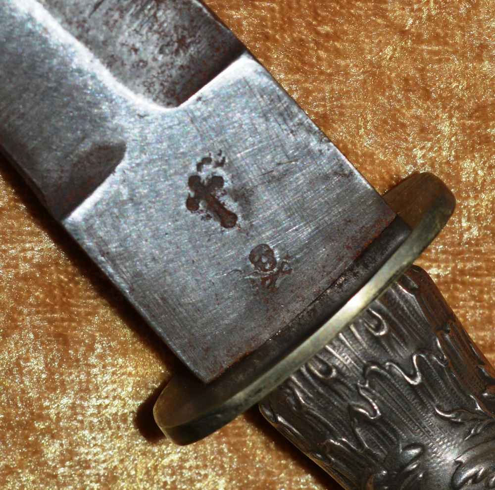 Professor Blomberg Vampire Killing Kit, 19th C and Later-img-10