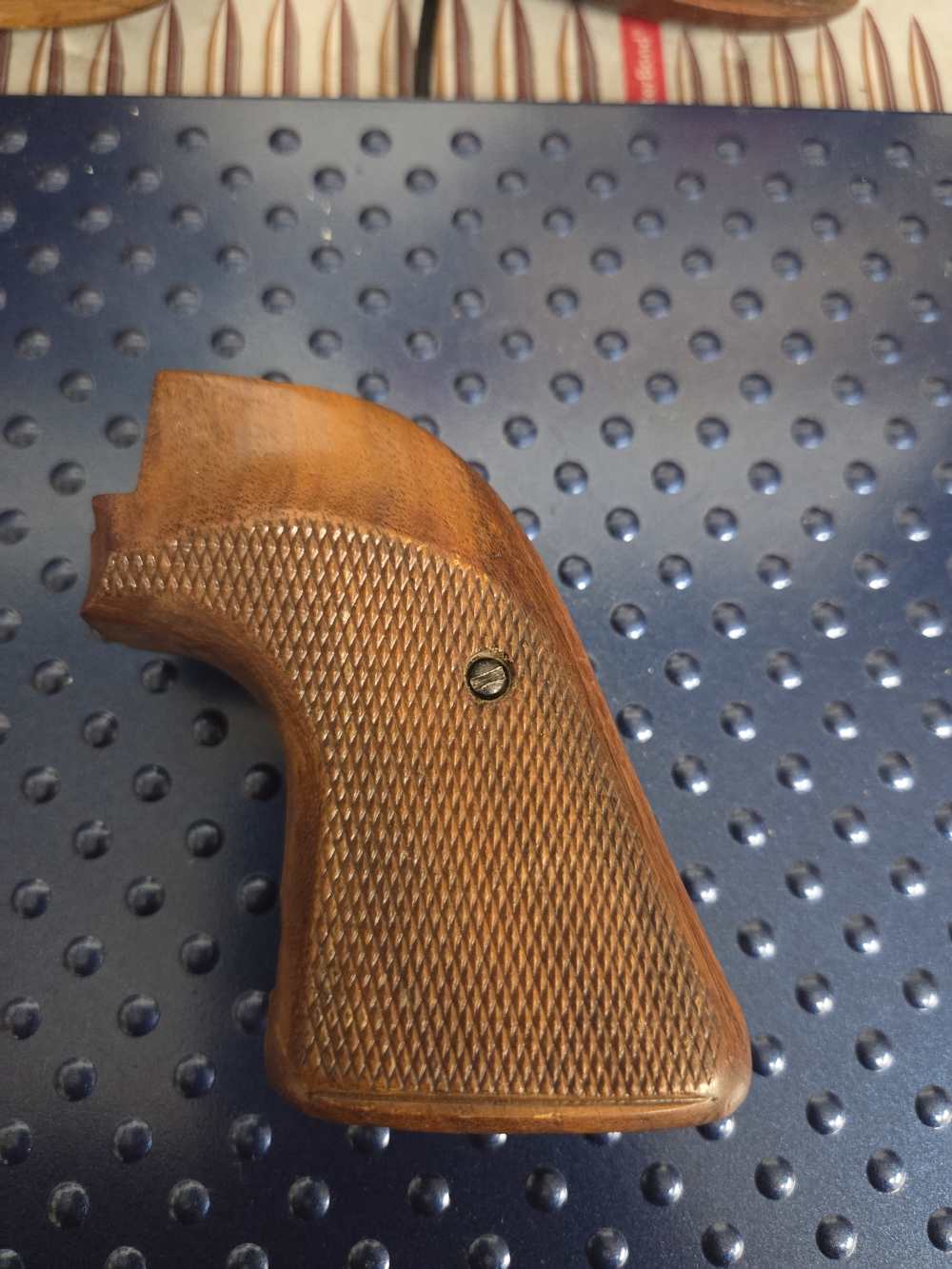 Vintage Herrett's Model RX Ruger Single action  (OLD 3 screw) grips-img-3