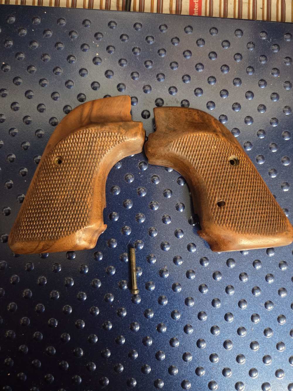 Vintage Herrett's Grips for a Ruger Single Action Old 3 screw frame  Mod RX-img-0