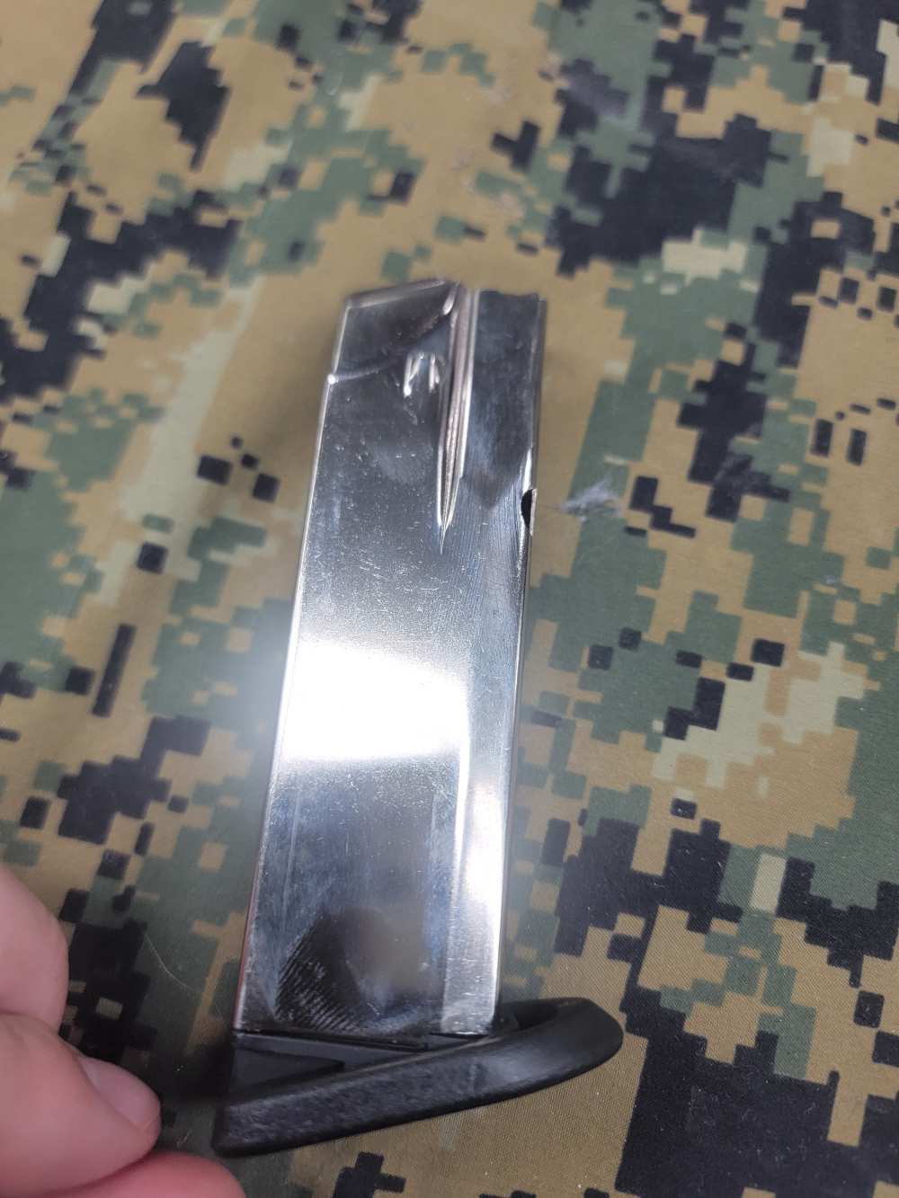 FN FNP40 magazine. 40S&W 14rd-img-3