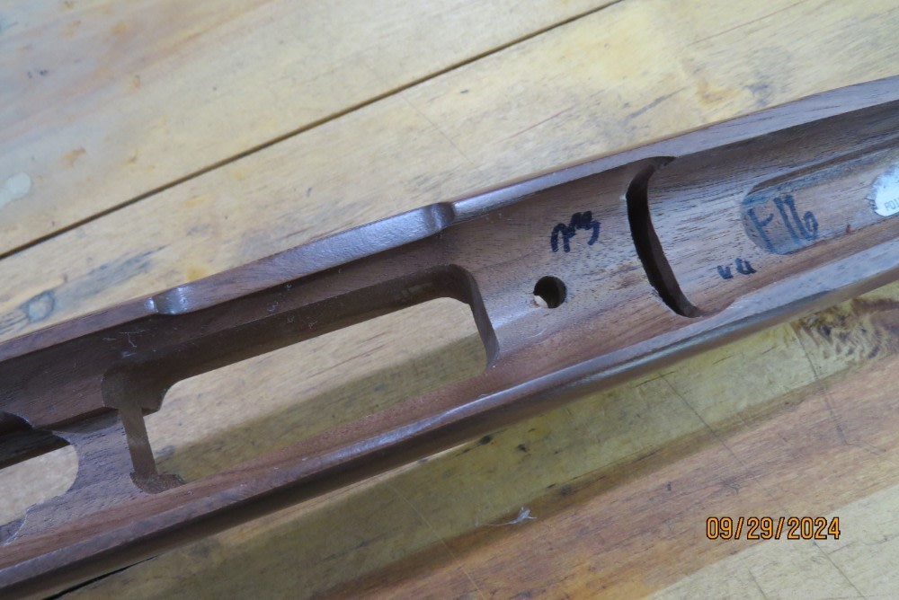 Remington 700 LEFT HAND LH Varmint Stock Heavy barrel channel Walnut S/A-img-22