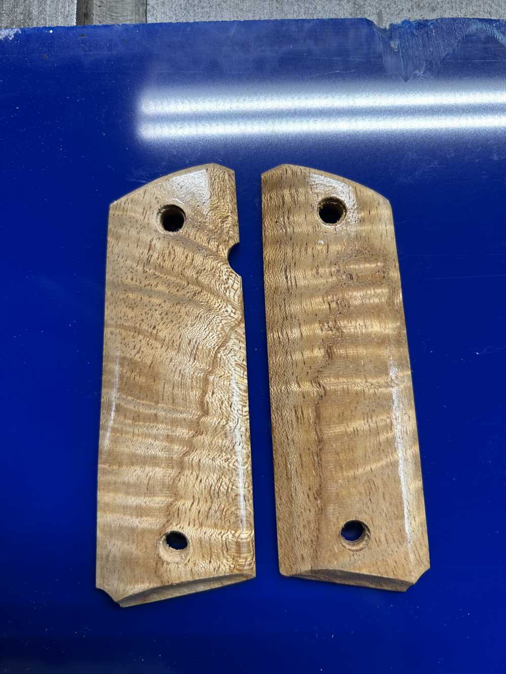 Exotic Indonesia wood 1911 grips -img-0